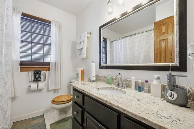 4108 Lakeview DR, Chesapeake, VA 23323