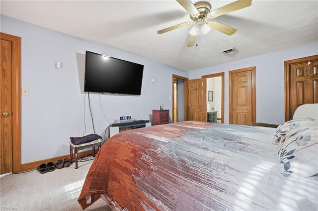 4108 Lakeview DR, Chesapeake, VA 23323