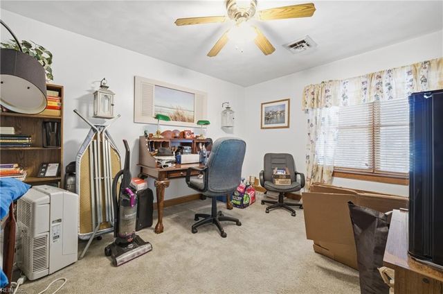 4108 Lakeview DR, Chesapeake, VA 23323