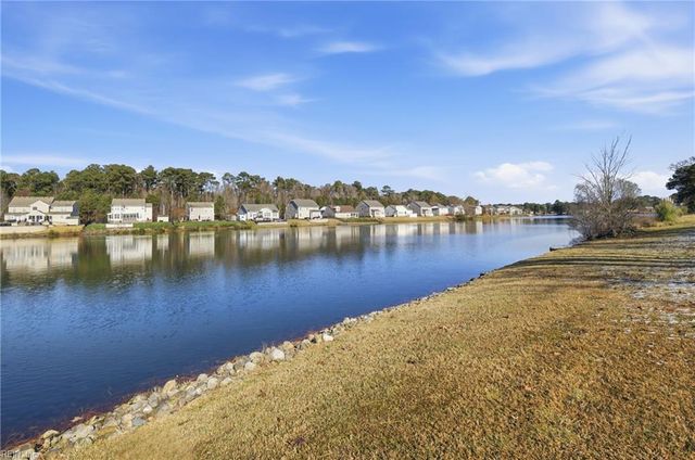 4108 Lakeview DR, Chesapeake, VA 23323