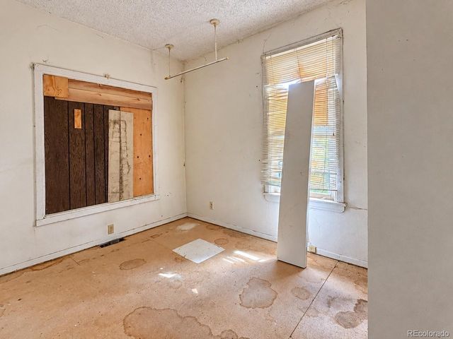 1309 Chester St, Aurora, CO 80010