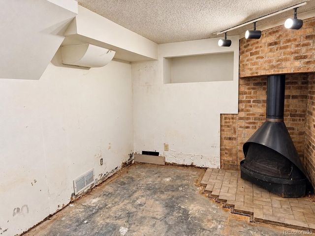 1309 Chester St, Aurora, CO 80010