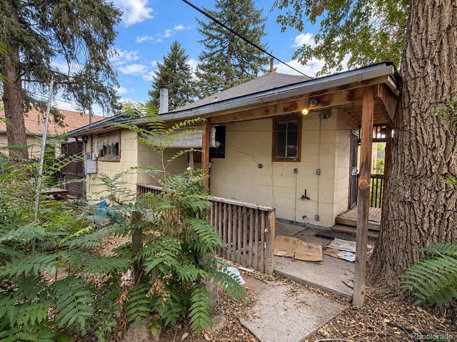 1309 Chester St, Aurora, CO 80010