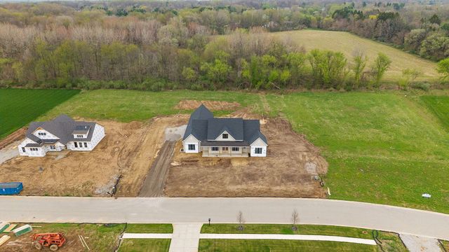 493 Stonebridge Parkway, Valparaiso, IN 46383