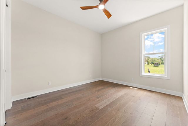 493 Stonebridge Parkway, Valparaiso, IN 46383