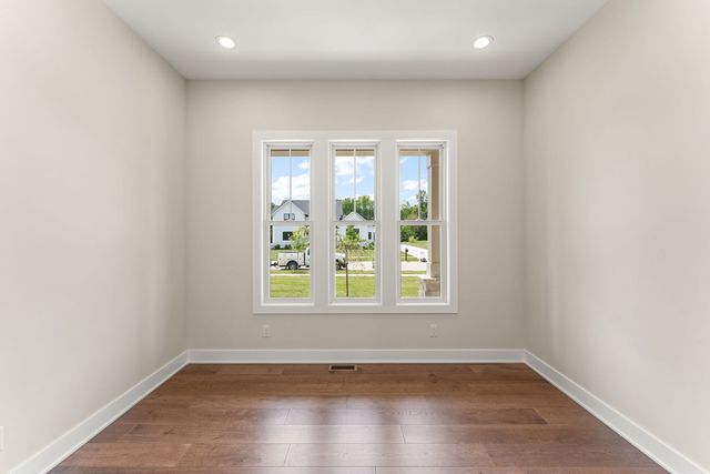493 Stonebridge Parkway, Valparaiso, IN 46383