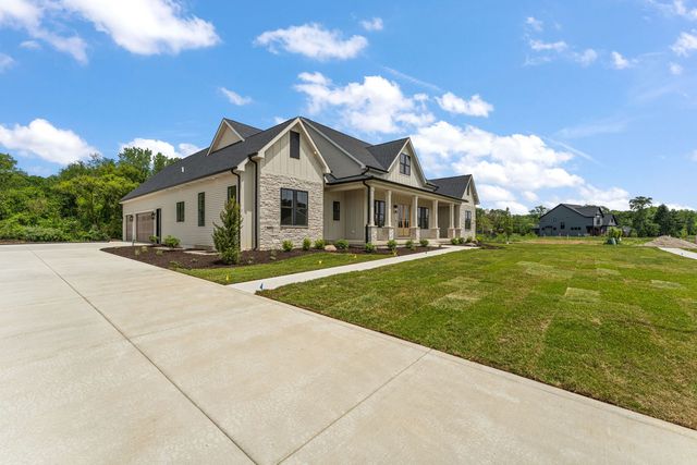 493 Stonebridge Parkway, Valparaiso, IN 46383
