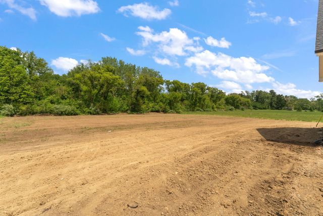 493 Stonebridge Parkway, Valparaiso, IN 46383