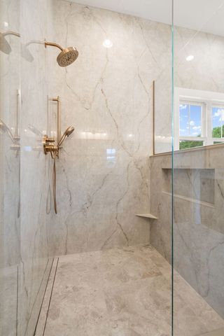 493 Stonebridge Parkway, Valparaiso, IN 46383