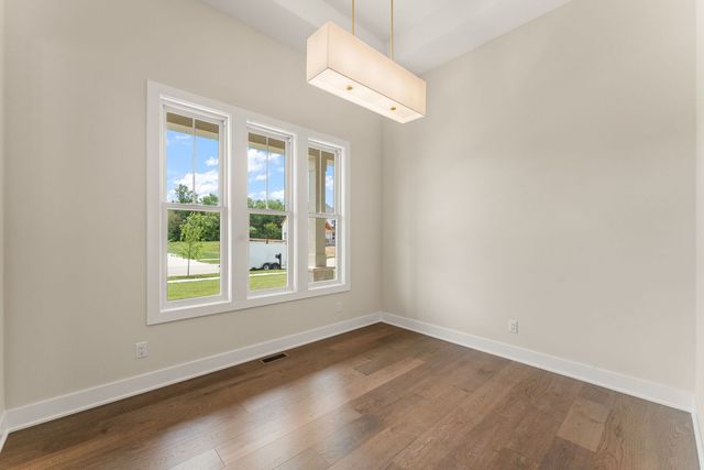493 Stonebridge Parkway, Valparaiso, IN 46383