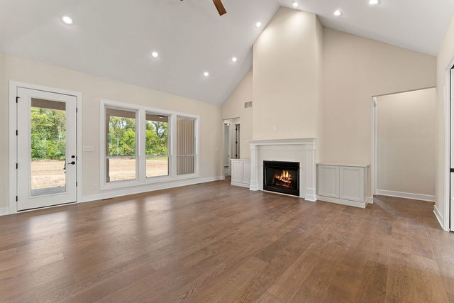 493 Stonebridge Parkway, Valparaiso, IN 46383