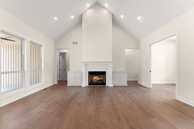 493 Stonebridge Parkway, Valparaiso, IN 46383