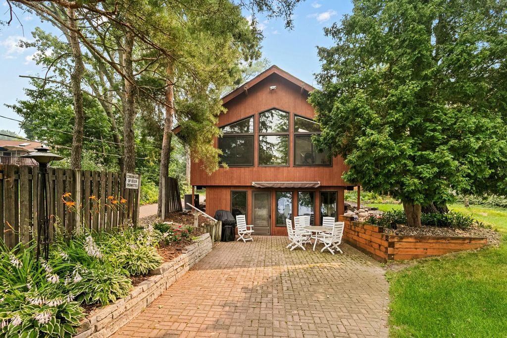 5059 Alameda Street, Shoreview, MN 55126 — exterior