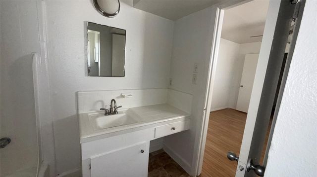 1906 Binz Street 05, Houston, TX 77004