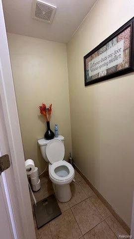 30194 Kimberly Court, Farmington Hills, MI 48336