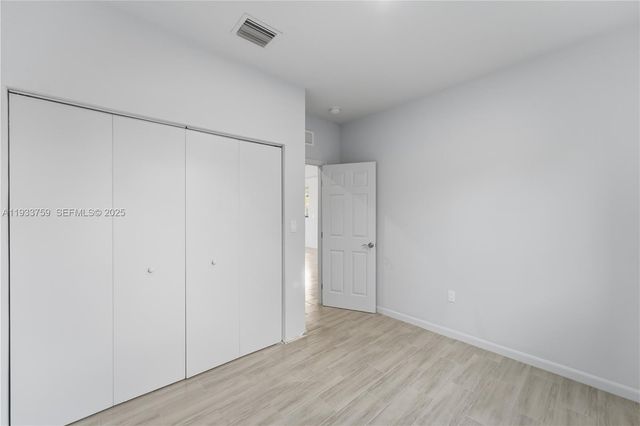 1393 NW 31st St A, Miami, FL 33142