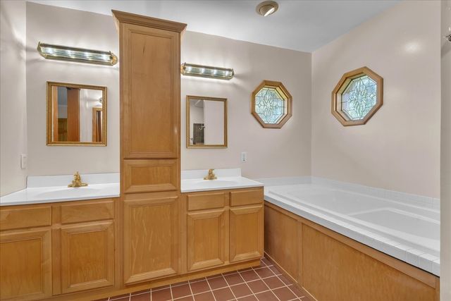 1900 S Duncanville Road, Ovilla, TX 75154