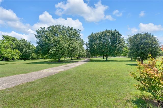 1900 S Duncanville Road, Ovilla, TX 75154