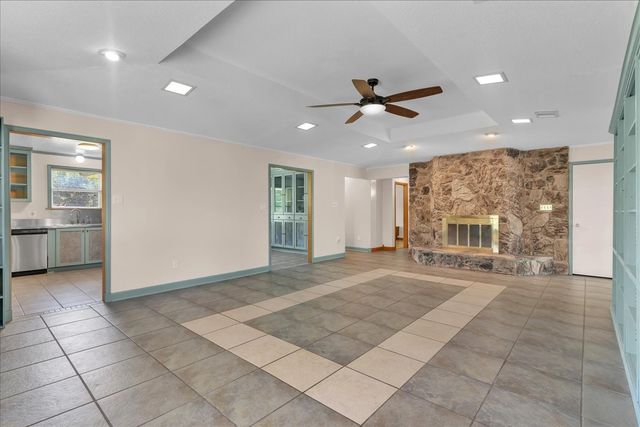 1900 S Duncanville Road, Ovilla, TX 75154