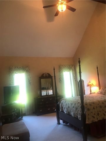 8135 Thackeray Court, Broadview Heights, OH 44147