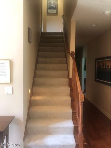 8135 Thackeray Court, Broadview Heights, OH 44147