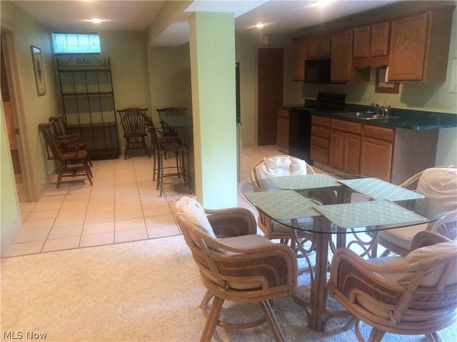 8135 Thackeray Court, Broadview Heights, OH 44147