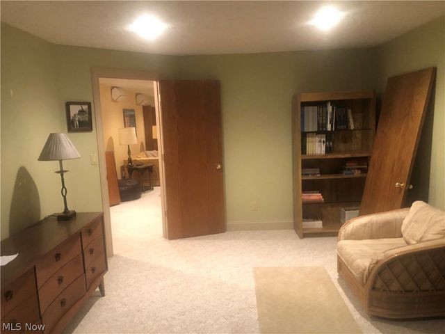 8135 Thackeray Court, Broadview Heights, OH 44147