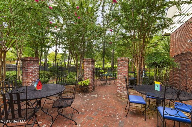 41 Long Cove Court, Madison, MS 39110