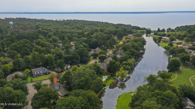 41 Long Cove Court, Madison, MS 39110