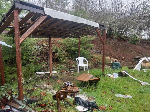 82964 HUNGRY HILL Rd, Creswell, OR 97426