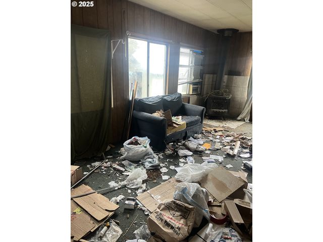 82964 HUNGRY HILL Rd, Creswell, OR 97426