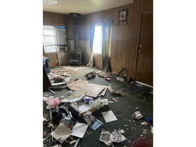 82964 HUNGRY HILL Rd, Creswell, OR 97426