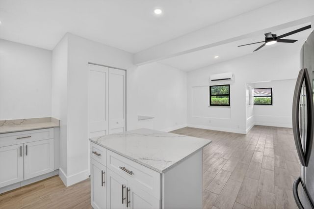 1403 NE 13th Street, Fort Lauderdale, FL 33304