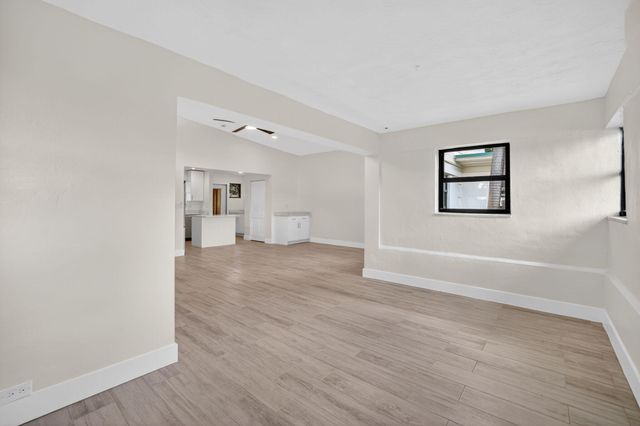 1403 NE 13th Street, Fort Lauderdale, FL 33304