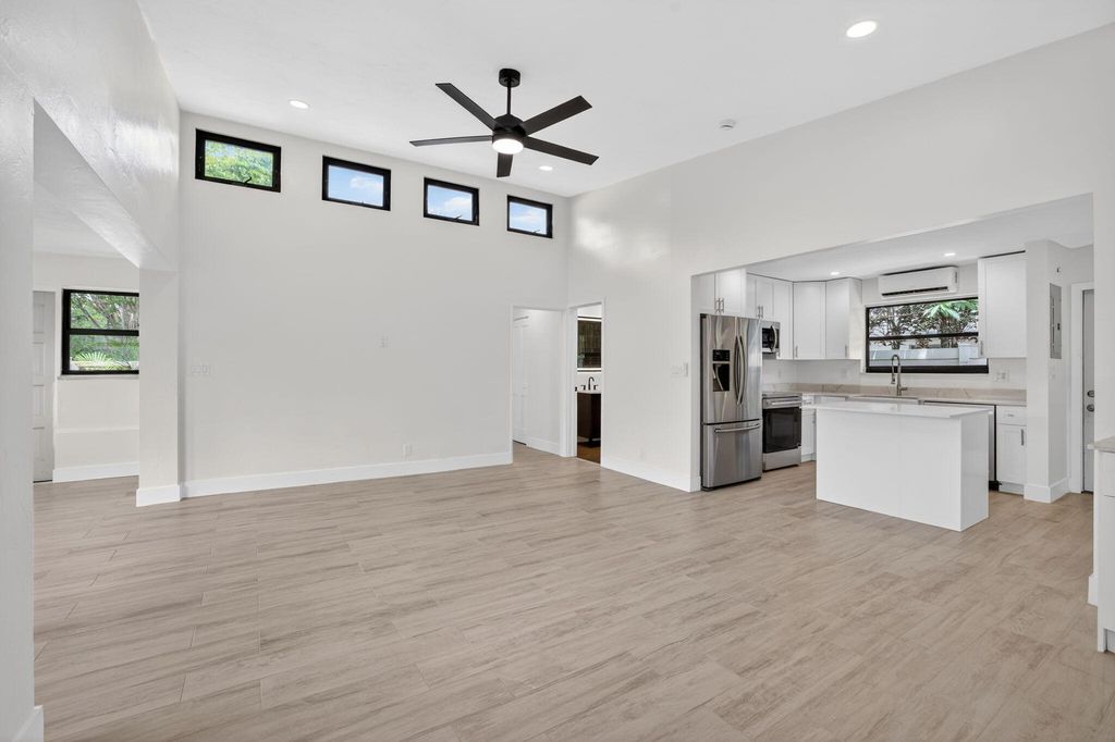 1403 NE 13th Street, Fort Lauderdale, FL 33304