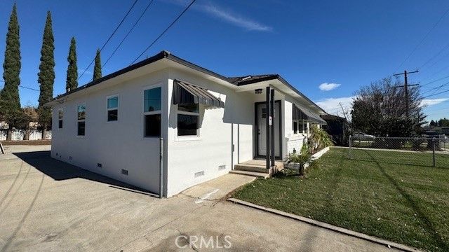 16748 16744 Athol, Fontana, CA 92335