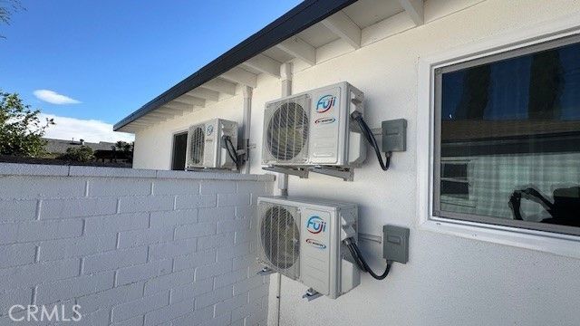 16748 16744 Athol, Fontana, CA 92335