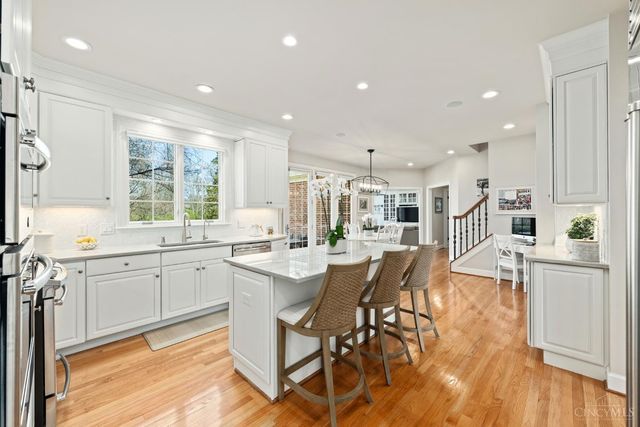 7740 Kugler Mill Road, Sycamore Twp, OH 45243