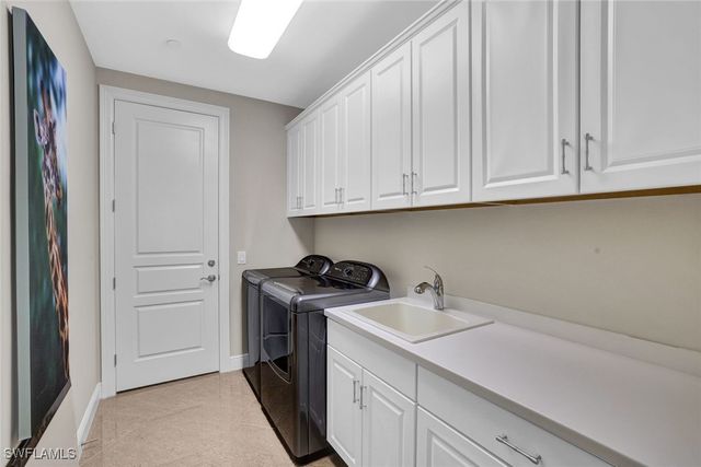 2772 Tiburon BLVD E 5-102, Naples, FL 34109