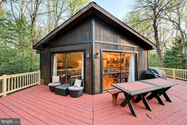 56 DRYDEN DR, Albrightsville, PA 18210