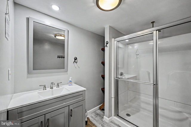 56 DRYDEN DR, Albrightsville, PA 18210