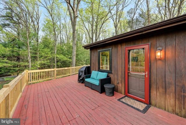 56 DRYDEN DR, Albrightsville, PA 18210