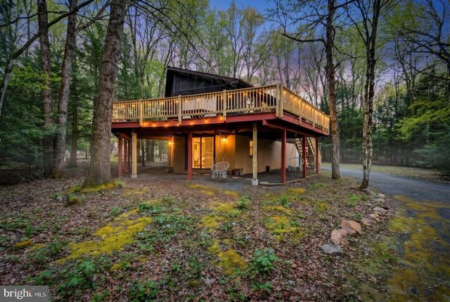 56 DRYDEN DR, Albrightsville, PA 18210