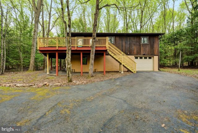 56 DRYDEN DR, Albrightsville, PA 18210