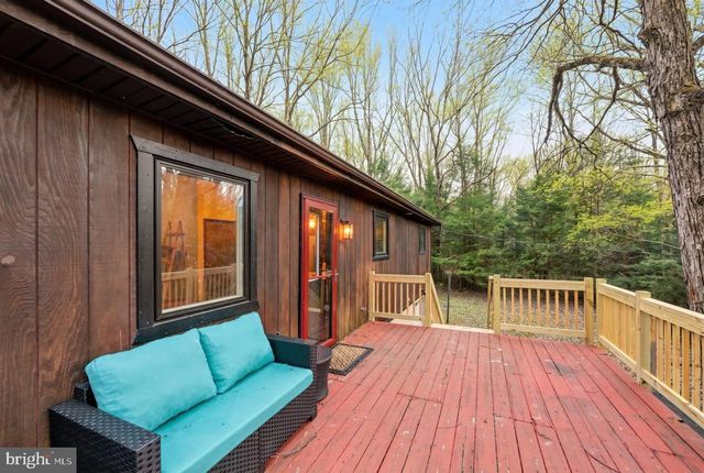 56 DRYDEN DR, Albrightsville, PA 18210