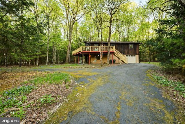 56 DRYDEN DR, Albrightsville, PA 18210