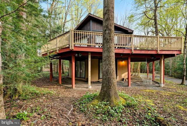 56 DRYDEN DR, Albrightsville, PA 18210