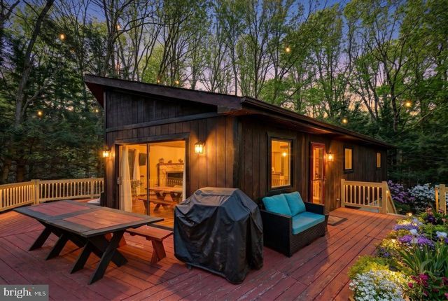 56 DRYDEN DR, Albrightsville, PA 18210