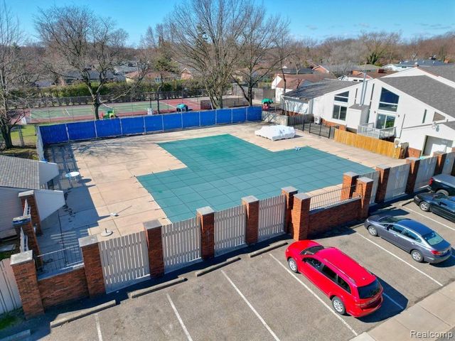 23208 Edsel Ford Court, St Clair Shores, MI 48080