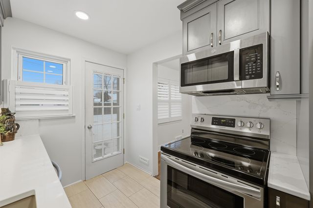 23208 Edsel Ford Court, St Clair Shores, MI 48080